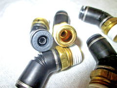 5 SMC 1/4 Tube OD x 1/4 NPT 45 Degree MALE ELBOW Connector Fittings KV2K07-35S