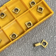 20pcs CCMT21.51 CCMT060204 735 carbide insert milling turning insert FOR Steel