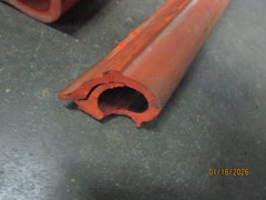 4 Hubbell Chance Co Insulating Hoses