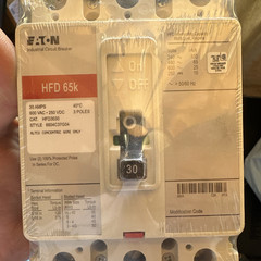 Eaton HFD3030 Circuit Breaker 30A 3 Pole 600VAC/250VDC Trip Indicator