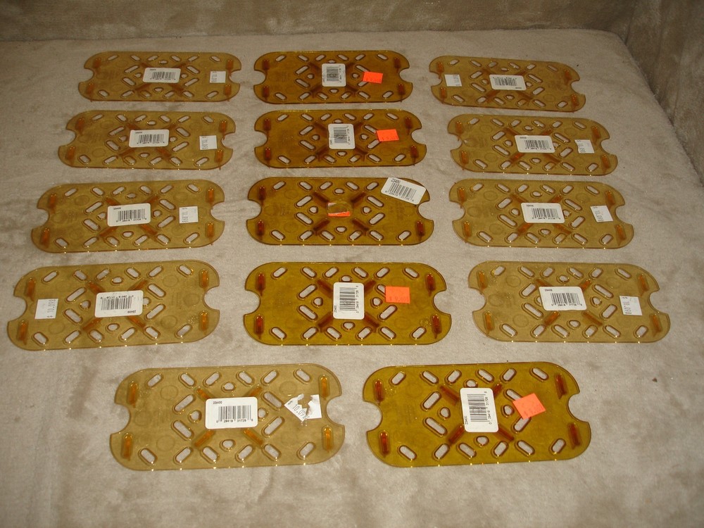 Lot of (14) Vollrath Super Pan 3 False Bottom High Temp Plastic Fits 1/4 Pans