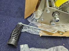 3500LBS CAPACITY ALL PURPOSE GEAR WINCH ASSEMBLY 10m Rope Length