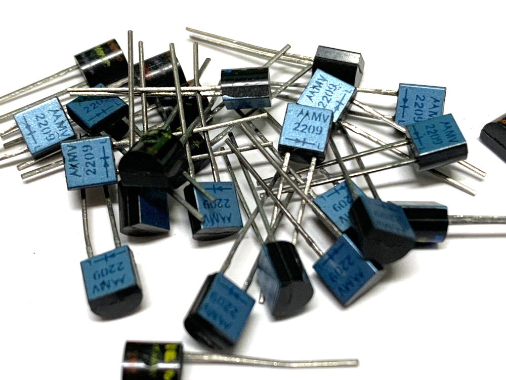 10 Pieces MV2209 IC, Silicon Tuning Diodes MOTOROLA FREE US Shipping