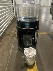 ISLAND OASIS SB-3X MACHINE SMOOTHIE & FROZEN DRINK ICE SHAVER BLENDER