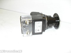 ⭐NEW IN BOX⭐ FURNAS 52PX2G3A GREEN ILLUMINATED 2-POS.PUSH PULL BUTTON MAINTAINED