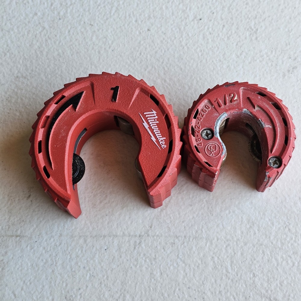 Milwaukee Close Quarters Tubing Cutters 1″ & 1/2″ USED