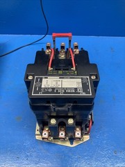 Square D Nema Size 3 Motor Starter Contactor 120V Coil 3 Pole 8536SEG1SA