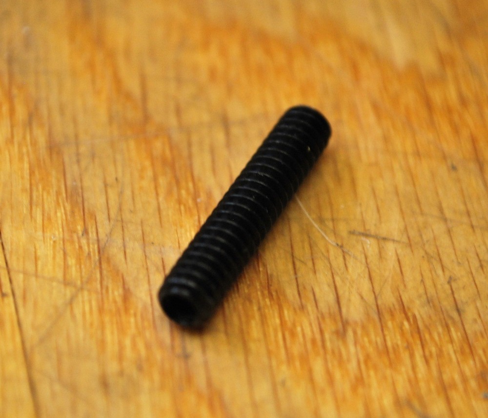 Textron D4908761 Cup Pt Socket Set Screw 10-24×1″ Box of 75 – NEW