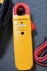 Fluke 323 True RMS AC DC Current & Voltage Tester W/ Bag