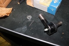 NOS Ford 1953 – 64 F250 tie rod end L/H threaded C0AZ-13A131-A