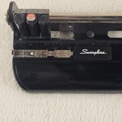 Vintage Swingline Office 3-Hole Puncher Model 350 Acco Brands Inc.