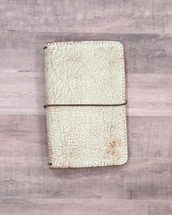 Foxy Fix Leather Notebook Cover, Off White Snowflake, 4.5″x7.25″, Quad Elastics