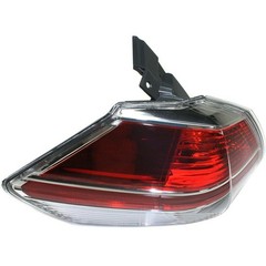 Tail Light Driver Side Clear Red Lens Housing Nissan Rogue 14-16 Left Outer