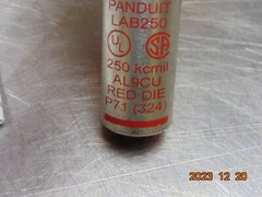 *LOT OF 5* PANDUIT LAB250-12-5 ALUMINUM LUG 2-HOLE TONGUE – 250 MCM 1/2″