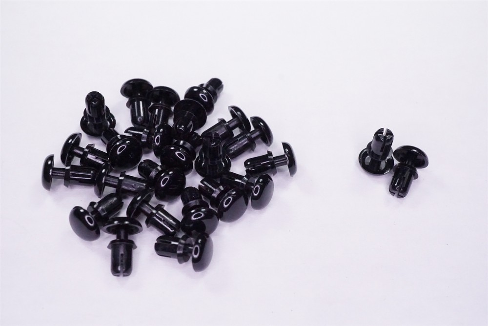 Lot of 25 SR-3545B Essentra Nylon Snap Rivets 3.51mm Dia 4.5mm L 2.1-3.0mm Grip