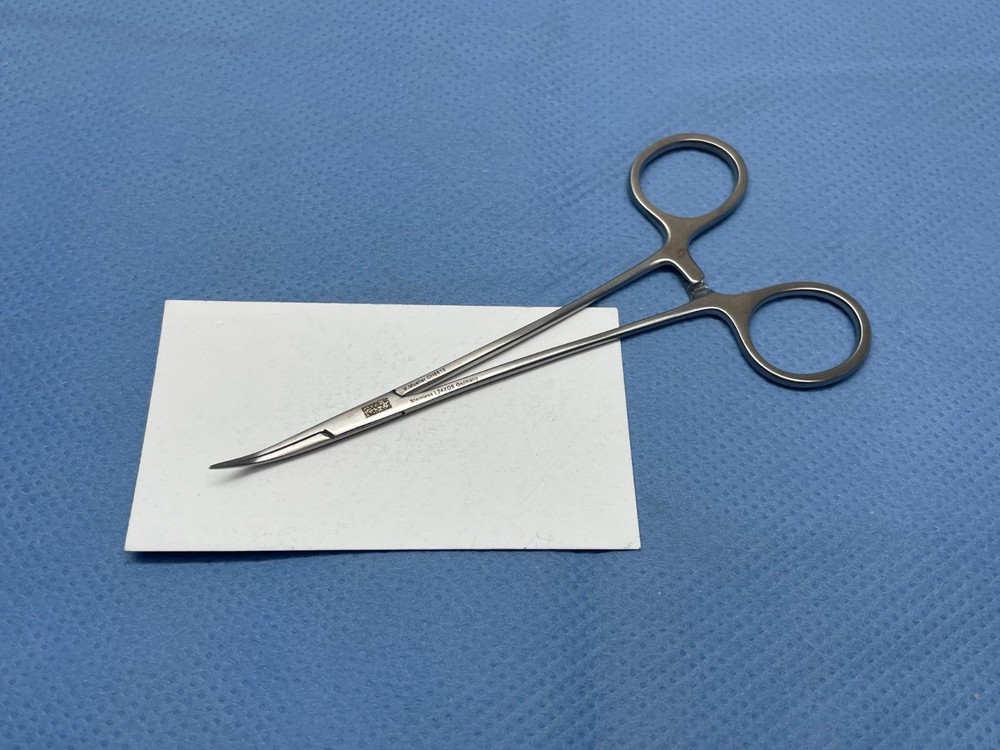 V. Mueller CH8610 Jacobson Mosquito Forceps, Delicate, 5″, Germany