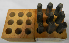 BLUE-POINT 9PC MACHINE MADE 3/16″ FIGURES STEEL STAMPS #GA-237 IN WOODEN BOX USA