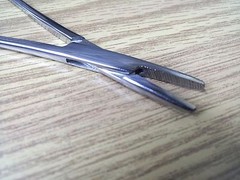 BAUMGARTNER LOCKING NEEDLE HOLDER 8″ SERRATED JAWS SURGICAL VETERINARY