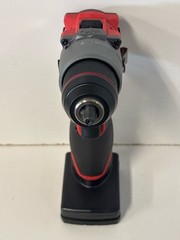 MILWAUKEE TOOLS 3404-20 1/2″ FUEL DRILL WITH XC4.0 BATTERY AND CHARG (P18027869)