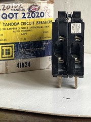 Square D QOT22020 20A 240V (2) 2P Piggyback Quad Tandem Quadplex CTL Hook -New!