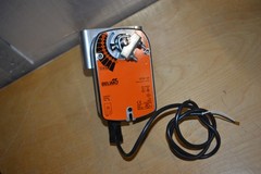 BELIMO B2050VS-04+LF24 US / B2050VS04LF24US ~ NEW