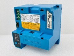 FOR PARTS – Honeywell RM7895A1014 Burner Control & ST7800A162 purge card 90S