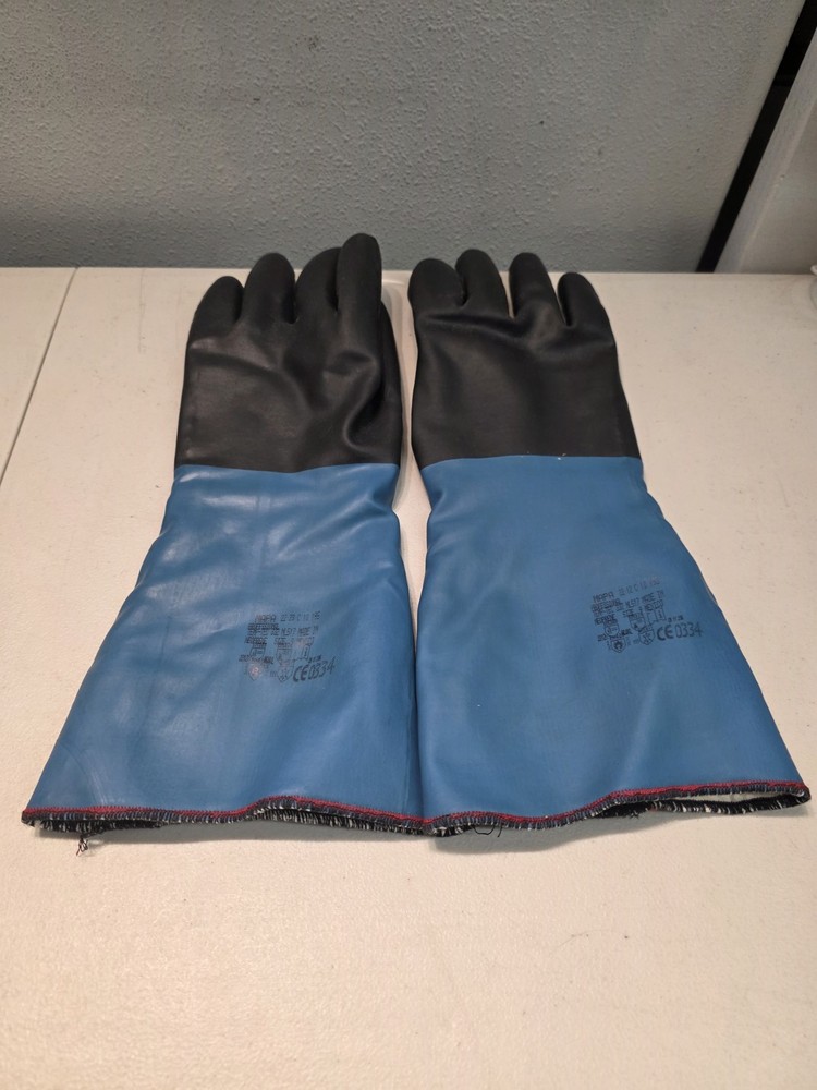 Mapa Professional Temp-Tec 332 NL517 17″ Neoprene Coated Gloves Pair Size 9
