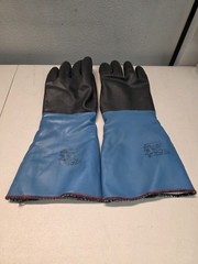Mapa Professional Temp-Tec 332 NL517 17″ Neoprene Coated Gloves Pair Size 9