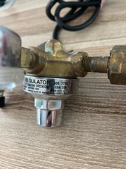 AIRCO 805-7715 CO₂ Regulator CGA-320 w/ Aqua Culture Flowmeter & 110v Solenoid V