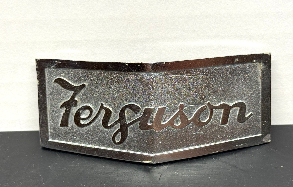 Vintage Metal Silver Ferguson Tractor Front Emblem Ornament 3-1/4″ x 1-1/4 TO30?