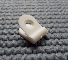 x20 SMALL 1/16 x 3/8 ESSENTRA N-1-19 WIRE CABLE CLAMP ROUND LOOP NATURAL FLAT #4