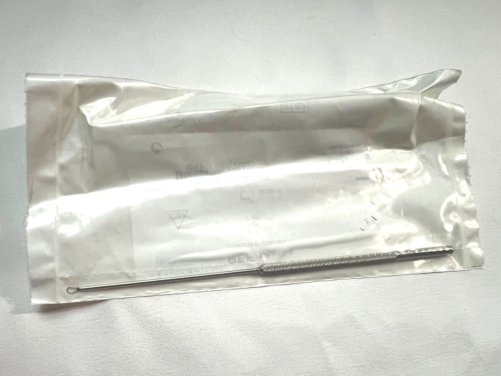 Bausch & Lomb Storz N0410 1 Billeau Ear Loop 2mm X 3mm Small 6.3″ Length