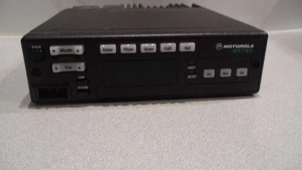 Motorola T99DX+089W Astro VHF 136-174 MHz 128Ch 50W Mobile Radio D04KKF9PW5AN