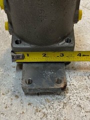 Center Swivel Joint for Bobcat Excavator 6PN966 8-1/2″ Tall 5″ Wide 76mm Top End