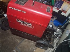 Lincoln Electric Precision TIG 225 AC/DC Industrial TIG Welder cart included