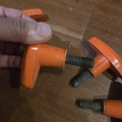 1/2″-13 Thread Thumb Screws – T Wing Orange Knob – 4 Pack – USA