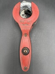 Vtg Tubing Cutter Close Quarters Ratcheting Handle Pipe Cutter Tool Copper Steel