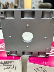 👀 2) NEW MULBERRY 2G BOX W/ LUGS FIVE 3/4″ HUBS 30254 LOT OF 2