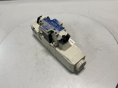 VICKERS DG4VC-3-6C-M-PS2-H-7-50-JA100 Valve Used #149552