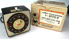 Vintage AMF Paragon APT15-0 Heavy Duty 24 Hour Timer 15 Amps 1800 Watts