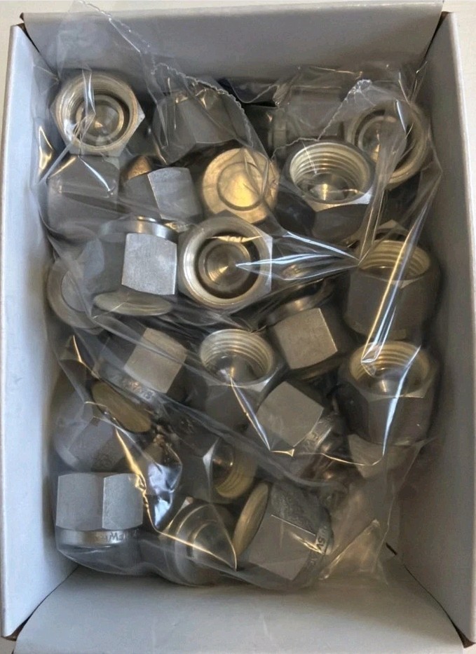 *Box of 50* Swagelok Stainless Steel Tube Plug Fitting, 3/8″ Tube, SS-600-P