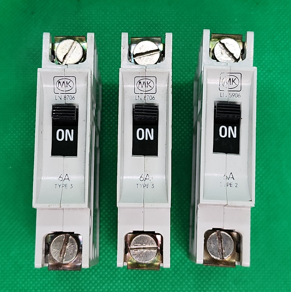 3x – MK TYPE 3 6A (2) & MK TYPE 2 6A (1) 1 POLE 240V CIRCUIT BREAKERS [3RE4-1]