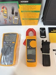 FLUKE 117/323KIT ELECTRICIANS COMBO KIT (NEW) SHIPS FAST MFD-2026