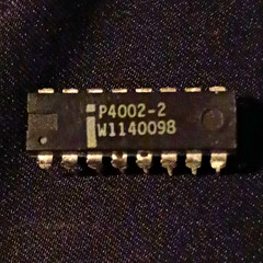 Interface IC 16-Pin DIP Through-Hole Plastic Package MPN P4002-2 W1140098