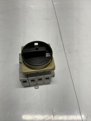 Allen-Bradley 194E-E63-1753 Ser.B Load Switch. Y-011