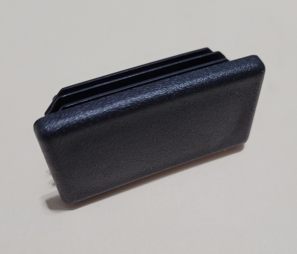 20 Count – RER-1×2-10-14 Rectangular Caplug Tubing/Pipe Plastic Cover