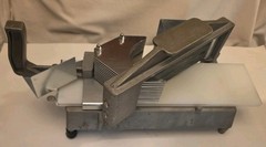 Restaurant GRADE Easy Tomato Slicer 3/16 in Slice Tomato Cutter