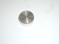 CED P-K312 ALUMINUM KNURLED 1-1/4″ ROUND RADIO DIAL KNOB SILVER 1/4″ SHAFT 1PC