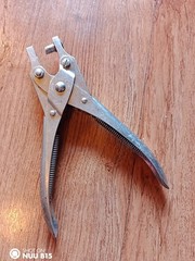 Commercial Grade Hole Punch