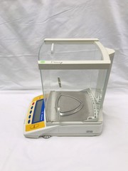 Sartorius CP64 60g Analytical Balance Laboratory Benchtop Scale Draft Shield